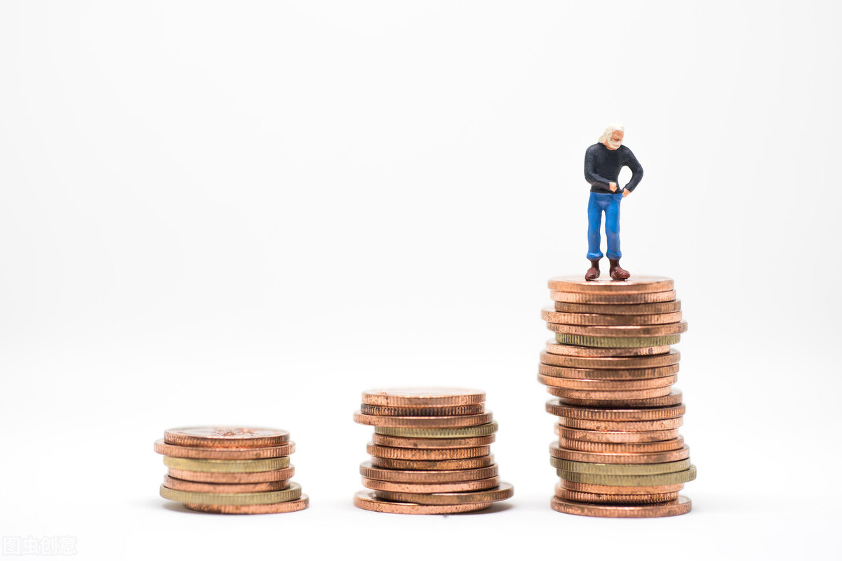 老板们注意啦，拖欠工资超过30天即构成犯罪，最高可判七年