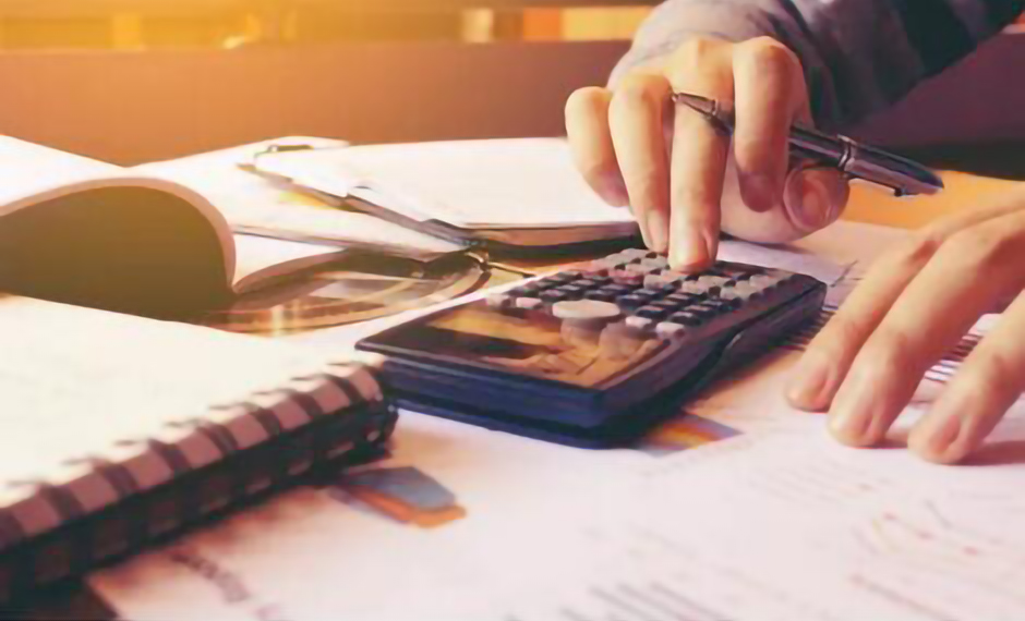 新劳动法主动辞职怎么赔偿及劳动者主动辞职的法律规定