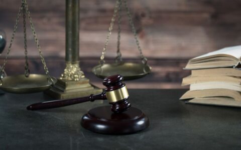 滋事寻衅罪的定罪条件是什么(寻衅滋事无罪释放条件)