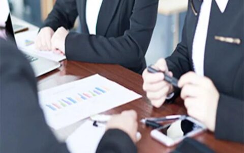 公司注册后每月的费用是多少及个人注册公司每年费用