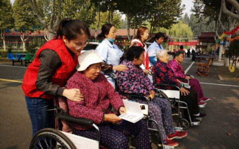 独生子女陪护父母假国家规定及劳动法父母生病陪护假解读