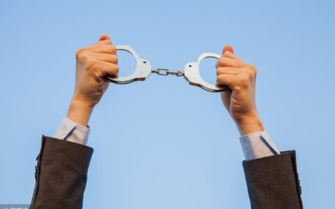 刑事拘留和拘役有何区别及拘役对子女的影响