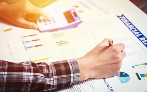 综合计算工时工作制是什么意思及不定时工作制日工时