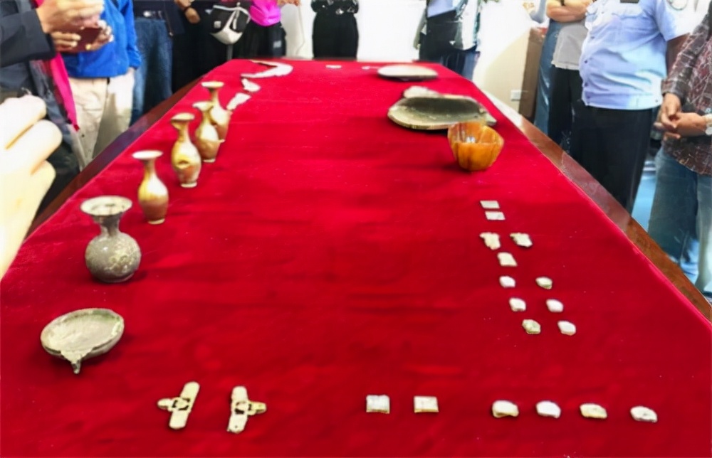 2016年一男子在青海草场挖走五袋文物，卖1800万，不料惩罚来了