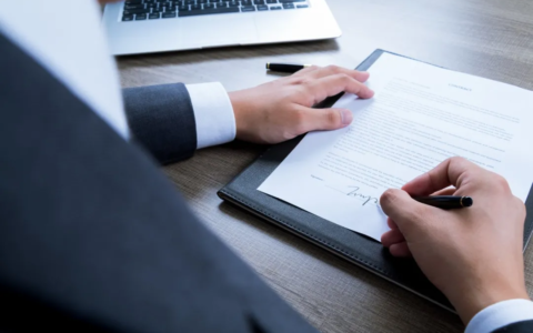 赠与合同生效的条件及房屋赠与合同正规版本