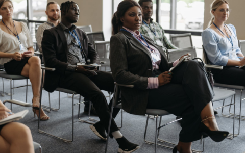 企业社保怎么缴费及公司员工社保缴费标准