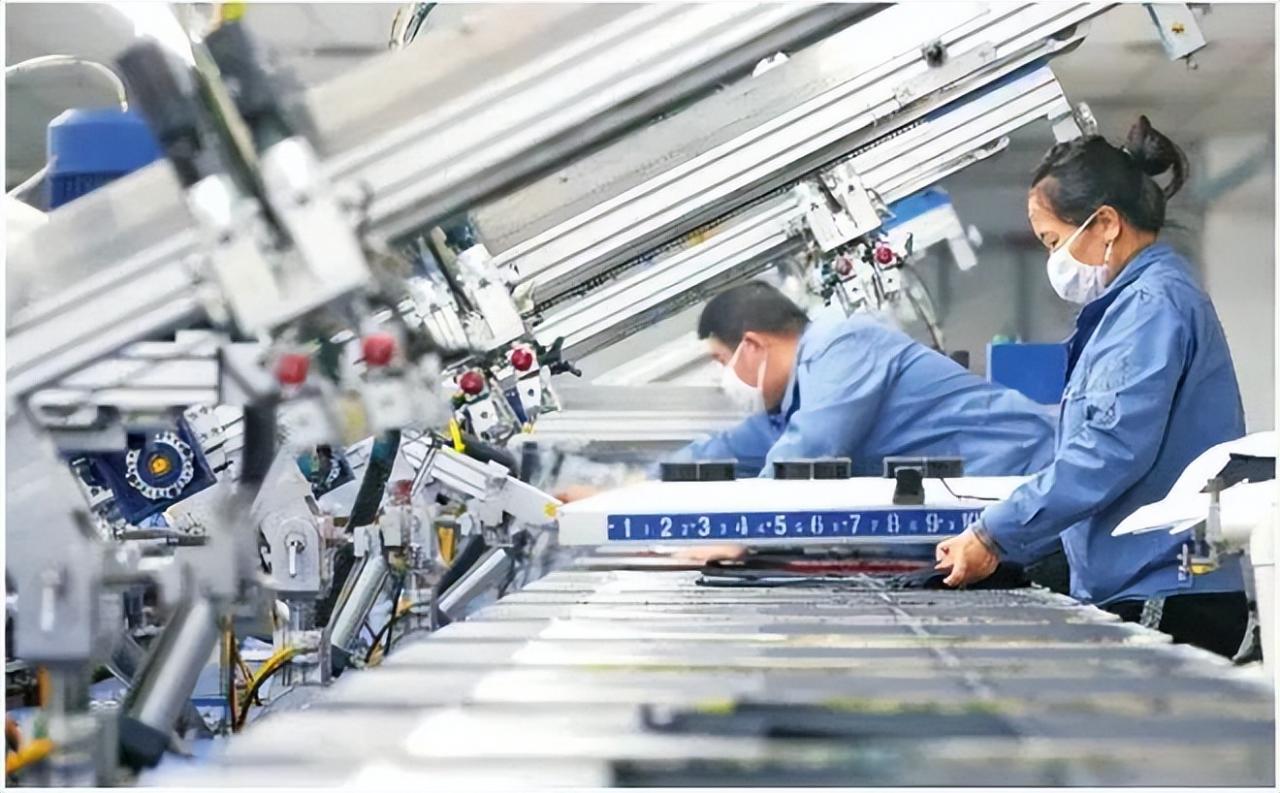 城市进行时 | 打工人注意啦！快来学习必备的劳动法律知识