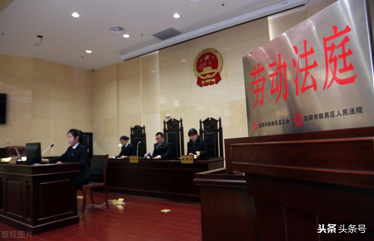 劳动和工伤案件有律师代理最好