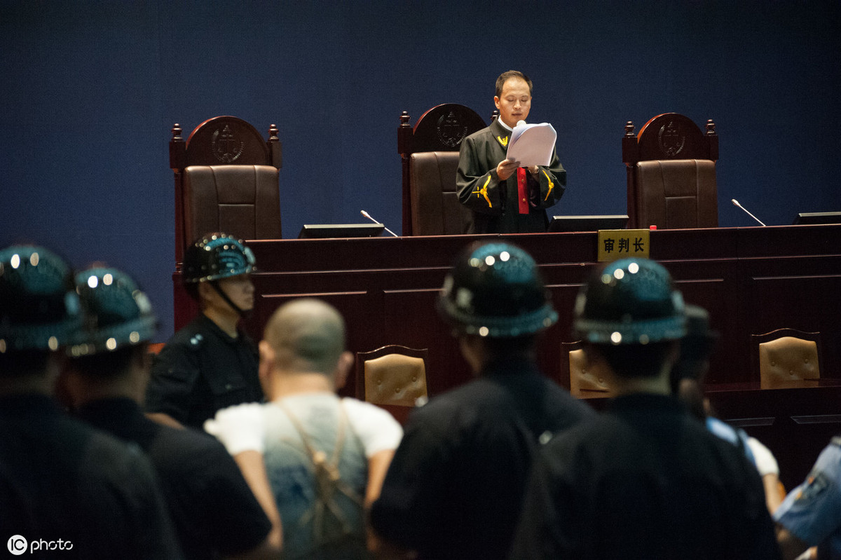 什么是死刑缓期两年执行 死缓和死刑有什么区别