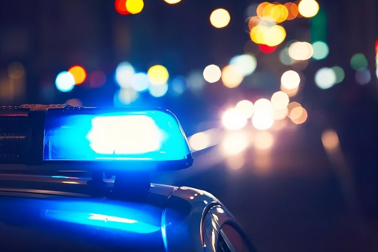 【法眼看剧】《猎罪图鉴》——使用匕首拒捕，如何处罚？