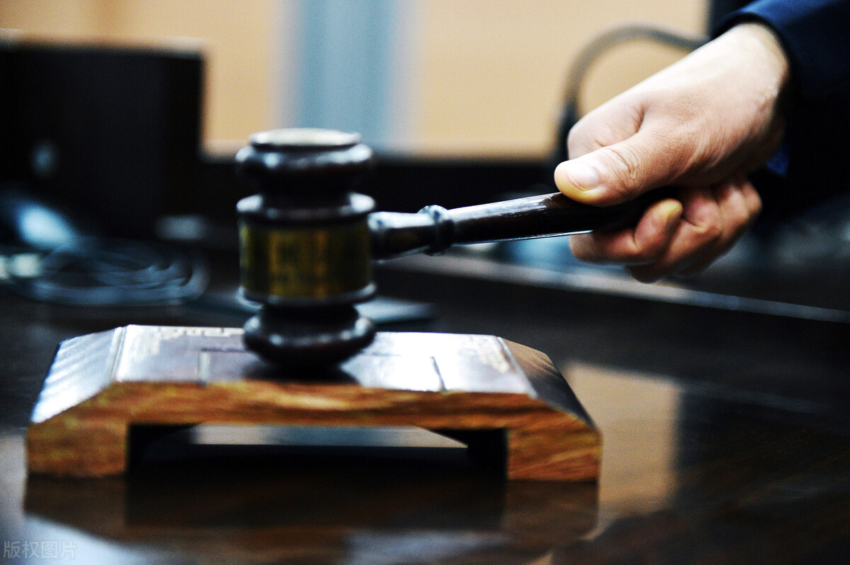 民法典：签订合同要注意，这2种类型的免责条款是无效的