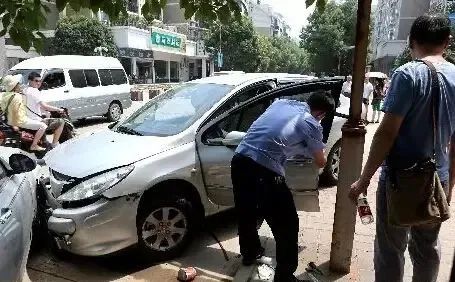 重磅丨涉毒人员机动车驾驶证申领和使用新规定！