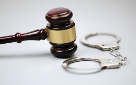 包庇罪量刑标准是什么及包庇罪最高刑罚标准