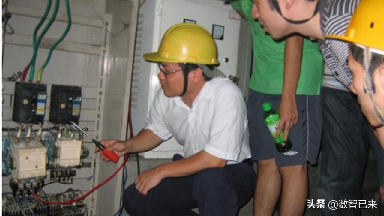 《电气照明装置施工及验收规范》的有关规定