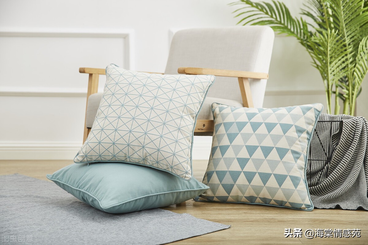 男女要注意，与异性发生关系要避免重婚罪，重婚罪是要坐牢的