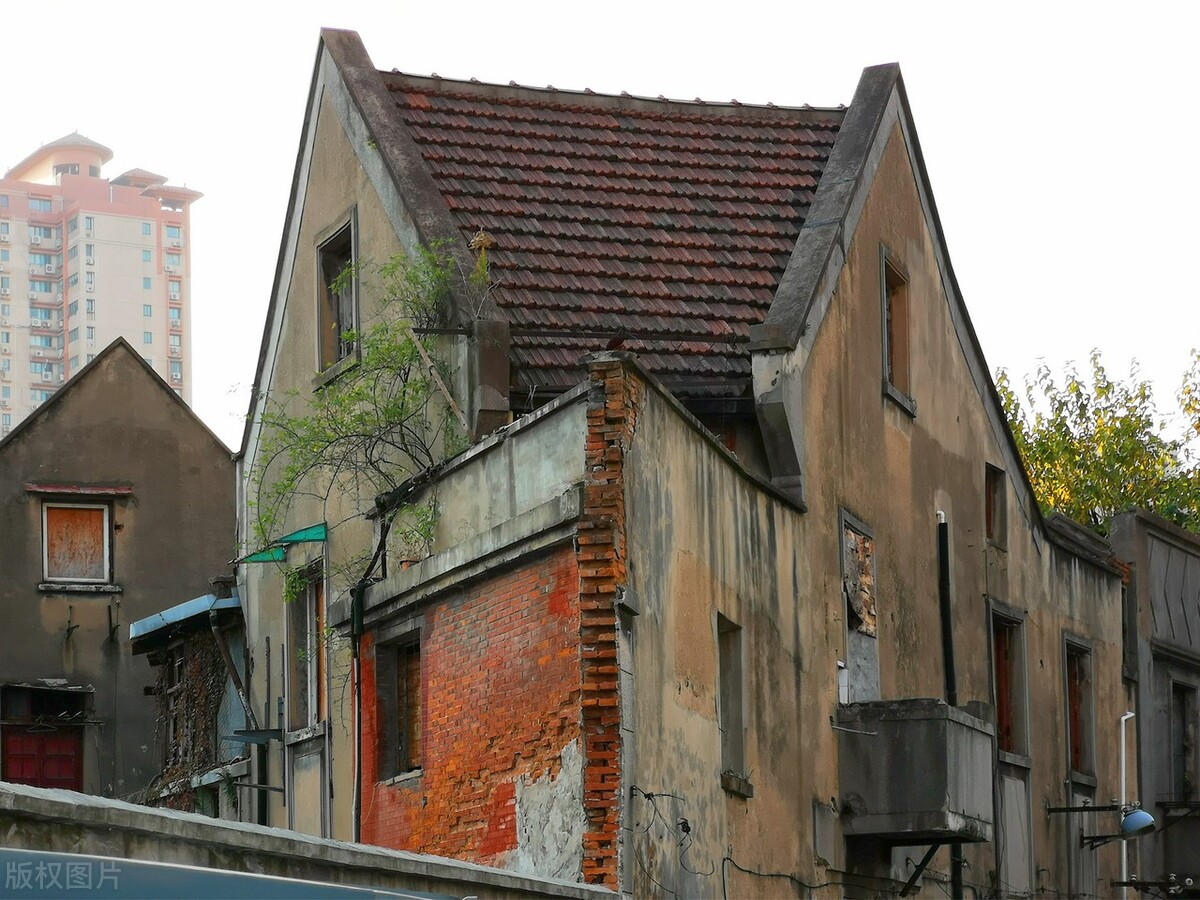 农村集体土地上房屋拆迁补偿的依据