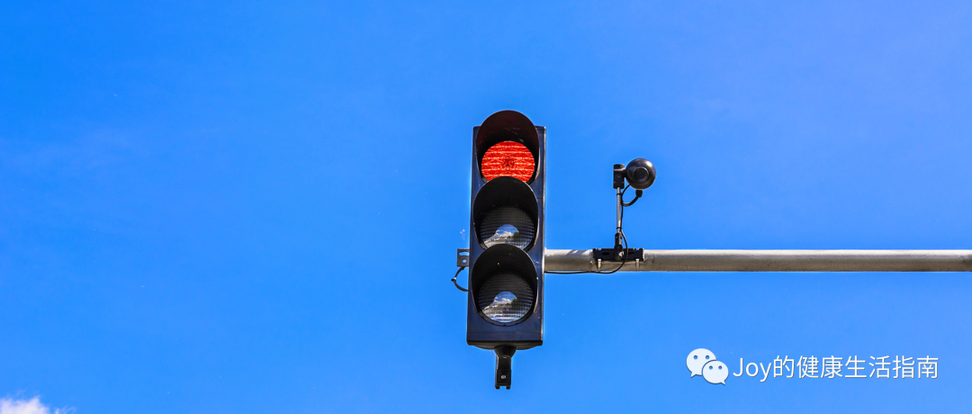 闯红灯扣几分罚多少钱？这些情况不算闯红灯…