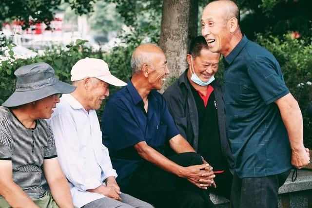 延迟退休已成“定局”，什么时候正式推行？第一批受影响的是谁？