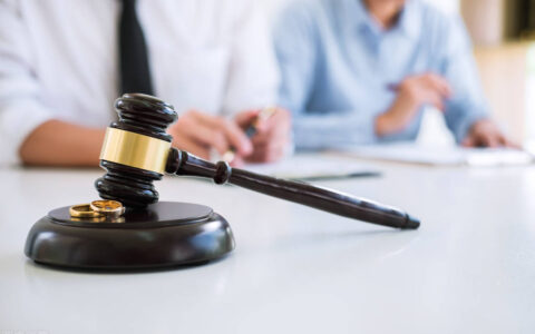 合同违约金是多少及民法典合同违约金赔偿标准