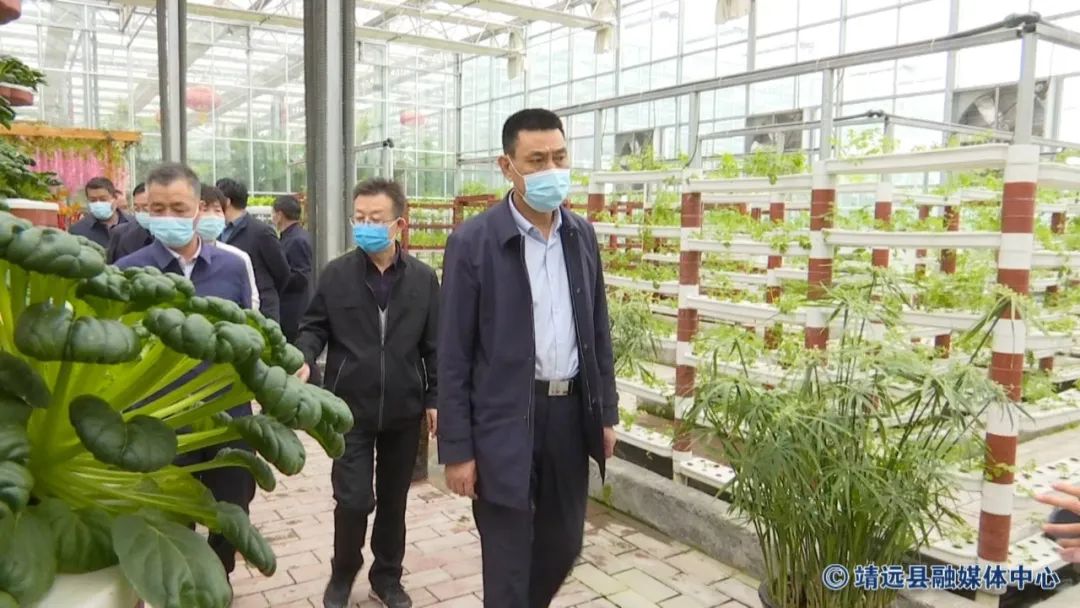 县人大常委会深入乡镇检查《农业法》贯彻执行情况