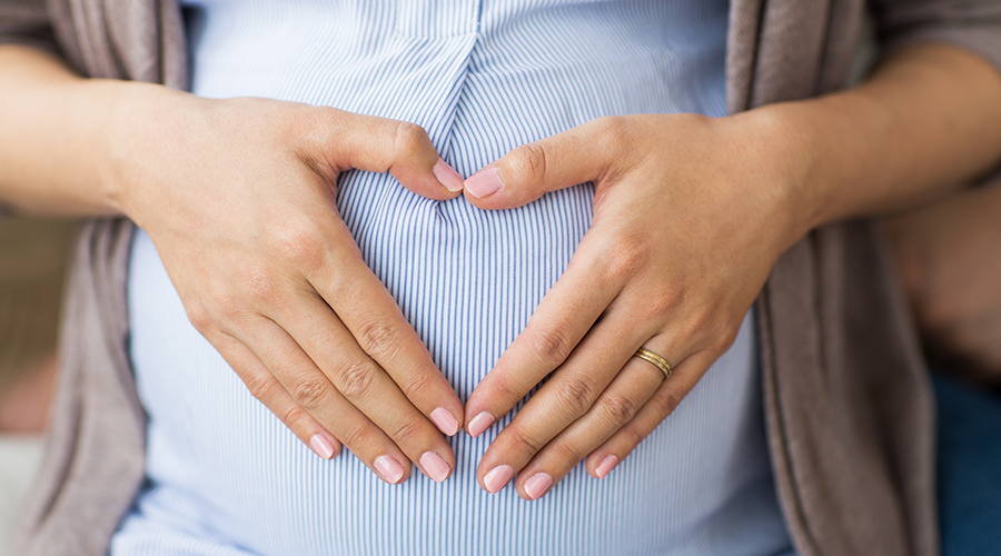 从怀孕到生娃的费用，哪些保险能报销？6款孕产险横评来啦