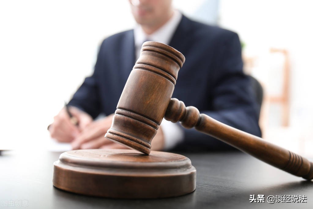 咨询律师也收费？这个备受争议的问题你如何看？