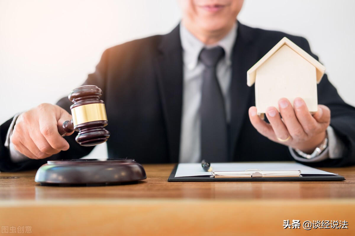 咨询律师也收费？这个备受争议的问题你如何看？