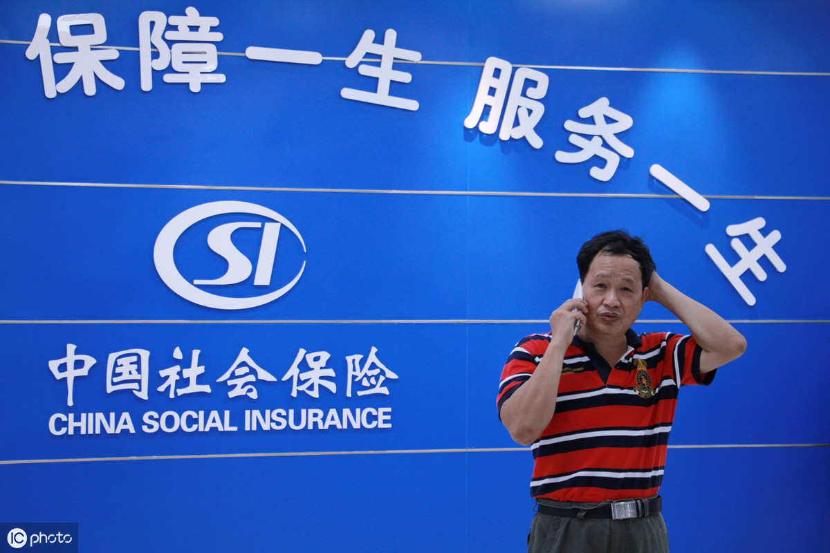 灵活就业者参保，缴费基数选择60%还是100%，哪个更划算？