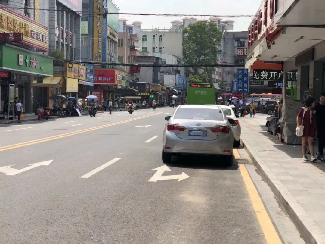 路边停车千万注意，一不小心就罚款+扣分